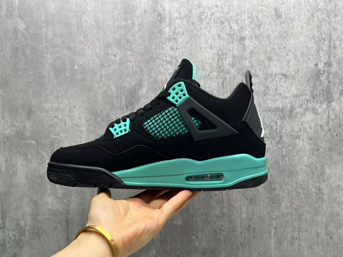 Air Jordan 4 Retro Black / Mint