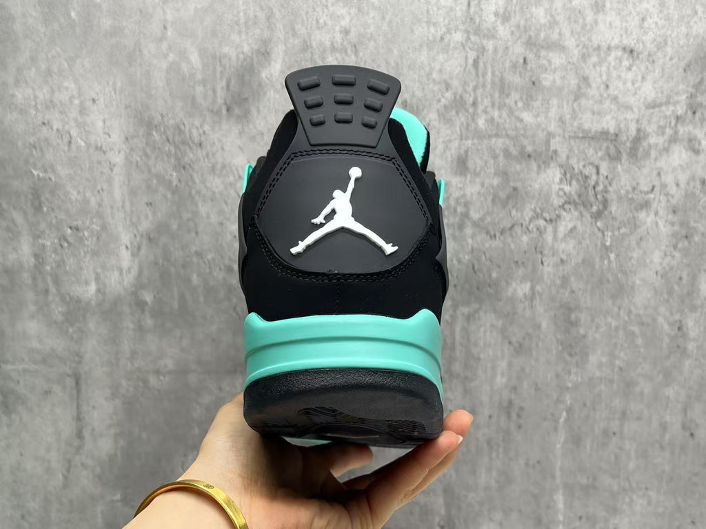 Air Jordan 4 Retro Black / Mint