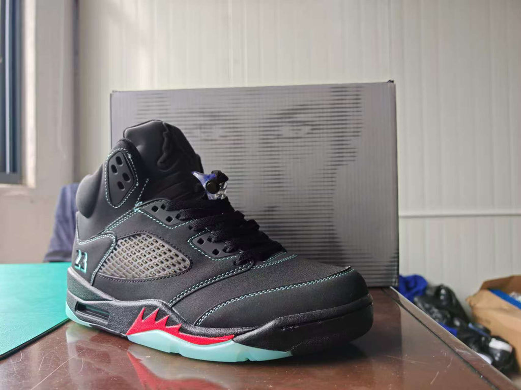 Air Jordan 5 'Halloween' Black / Mint / Red